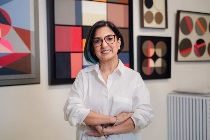 Neerja Chandna Peters, geometry of healing, abstract art, meditative abstraction, geometric paintings, spiritual art, contemporary abstract artist, healing through art, non objective art, geometric symmetry art